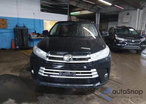 2019 Toyota Highlander Le z USA, uszkodzony, nr VIN 5TDBZRFH7KS918005